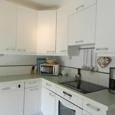 Le Lavandou, 2 Pieces, 4 Personnes - Fr-1-713-41 Le Lavandou