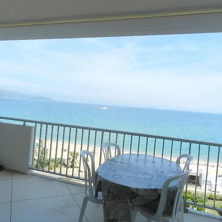 Le Lavandou, 2 Pieces, 4 Personnes - Fr-1-713-41 Apartment *